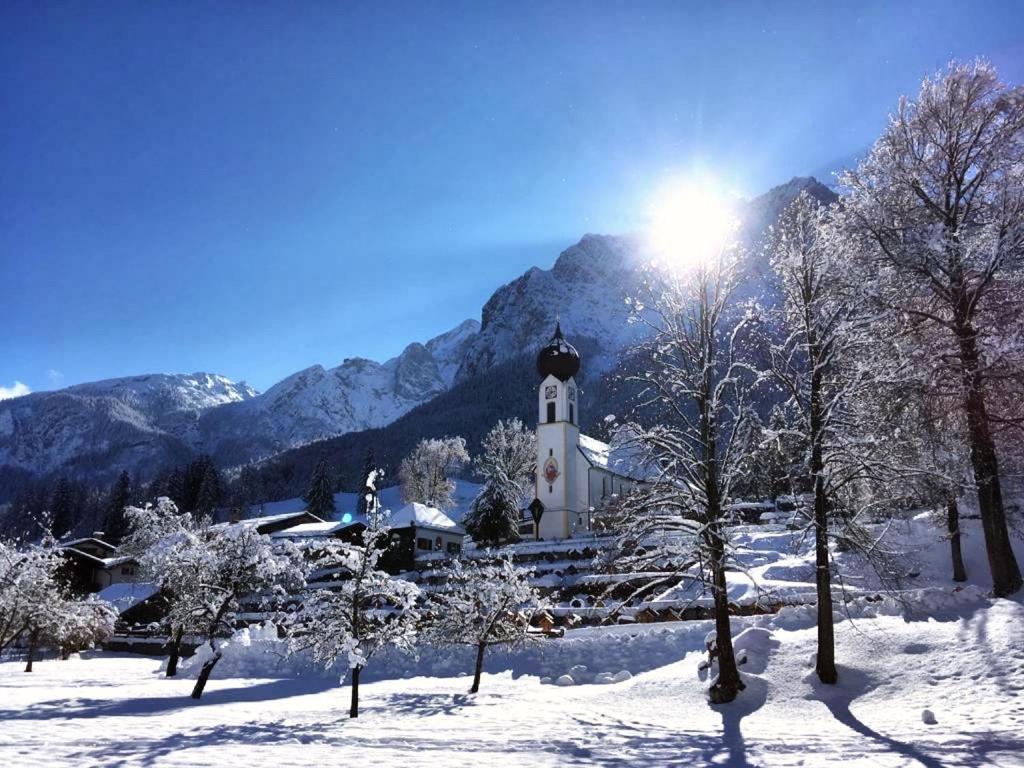 Ferienwohnungen Pfanzelter Grainau Esterno foto