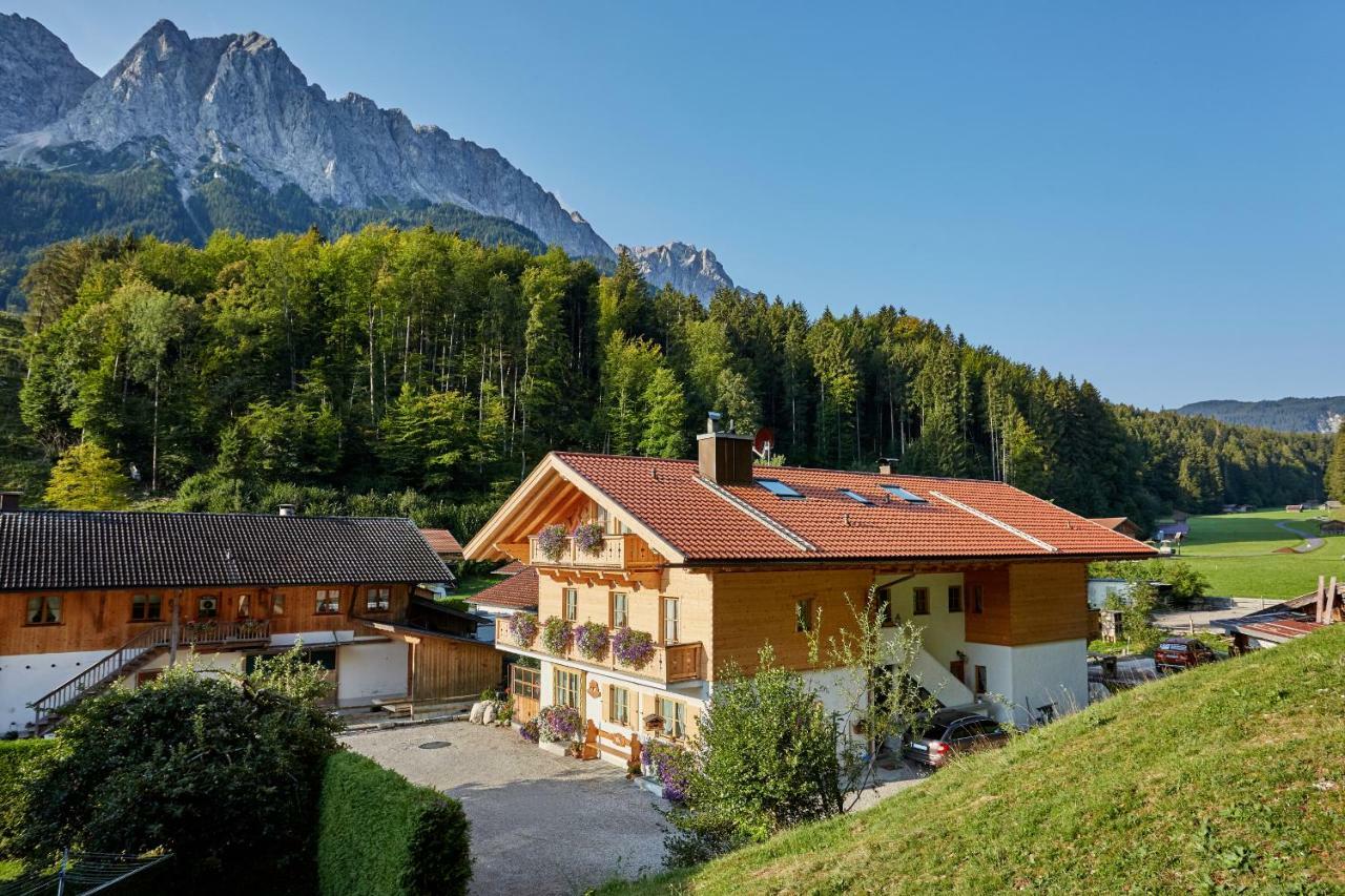 Ferienwohnungen Pfanzelter Grainau Esterno foto